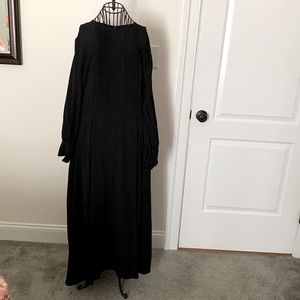 Beautiful Black Long Funeral Dress Long sleeve with buttons Full length Not worn